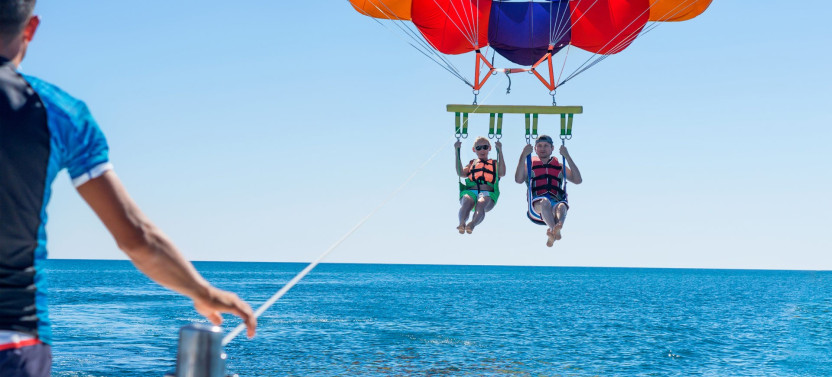 Parasailing Adventure Fly to Sky with Hotel Pickup - Hurghada