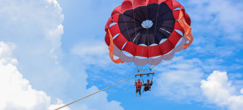Parasailing Adventure Fly to Sky with Hotel Pickup - Hurghada