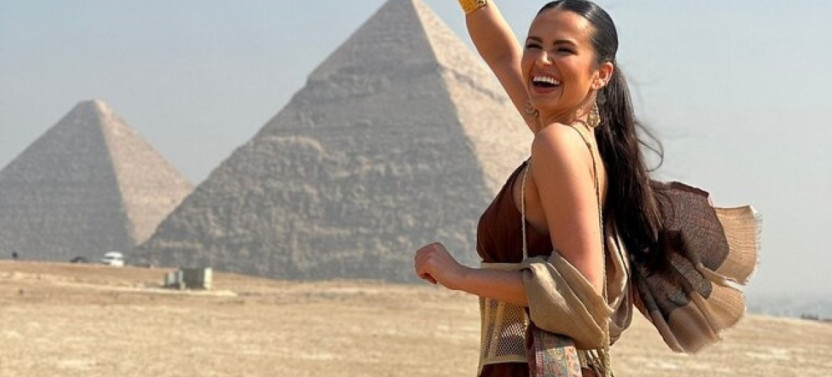 Cairo Tour by Bus: Pyramids, Sphinx & Museum with Lunch - Hurghada