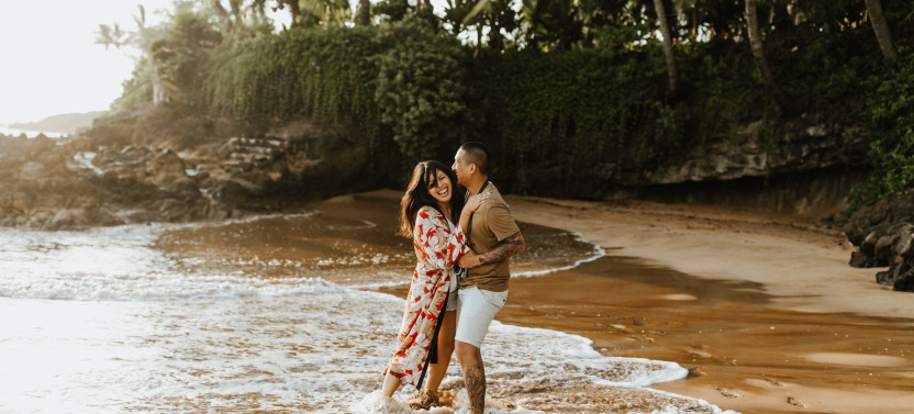 Maui - Romantic Private Photoshoot for Couples-Top-Rated Local Photographer