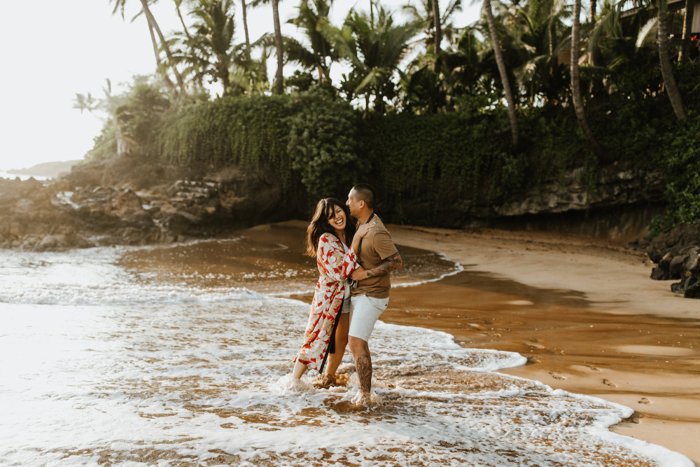 Maui - Romantic Private Photoshoot for Couples with a Top-Rated Local Photographer
