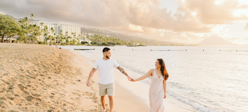 Honolulu - Romantic Private Photoshoot for Couples-Top-Rated Photographer