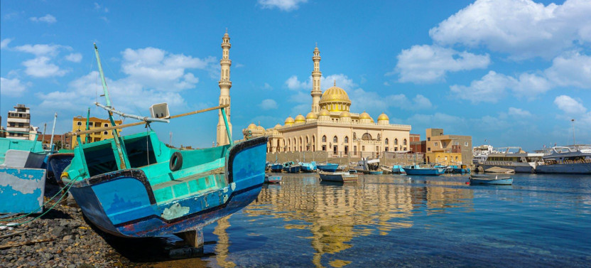 Hurghada City Tour and Handicrafts Shop With transfer - Hurghada