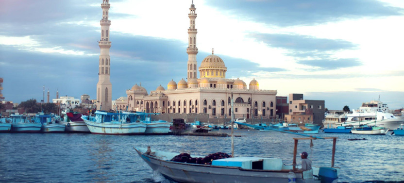 Hurghada City Tour and Handicrafts Shop With transfer - Hurghada