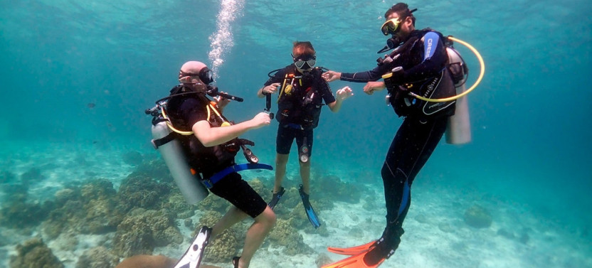 Professional Scuba Diving Full Day Trip With Lunch & Transfer – Hurghada