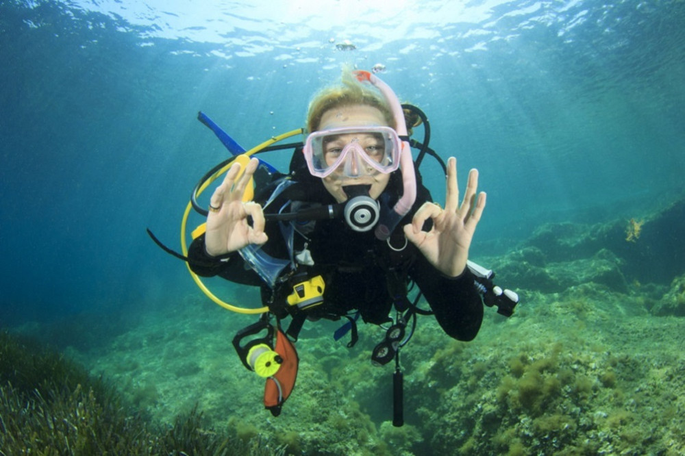 Professional Scuba Diving Full Day Trip With Lunch & Transfer – Hurghada