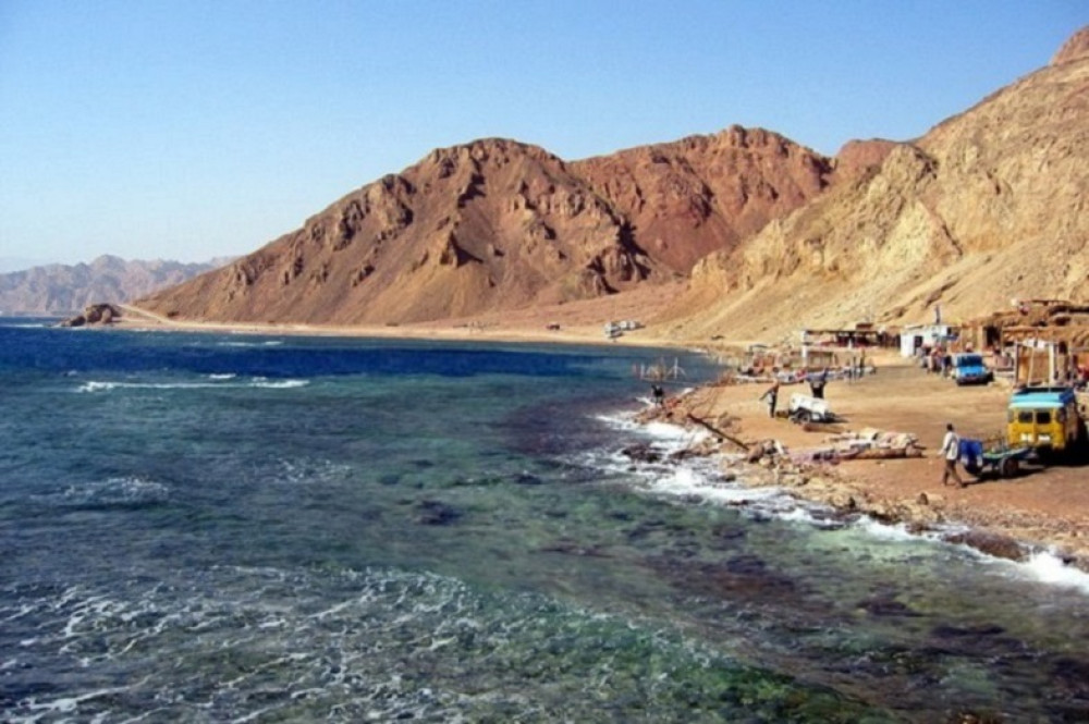 3 Pools Trip by Bus with Camel Ride & Dahab City Tour