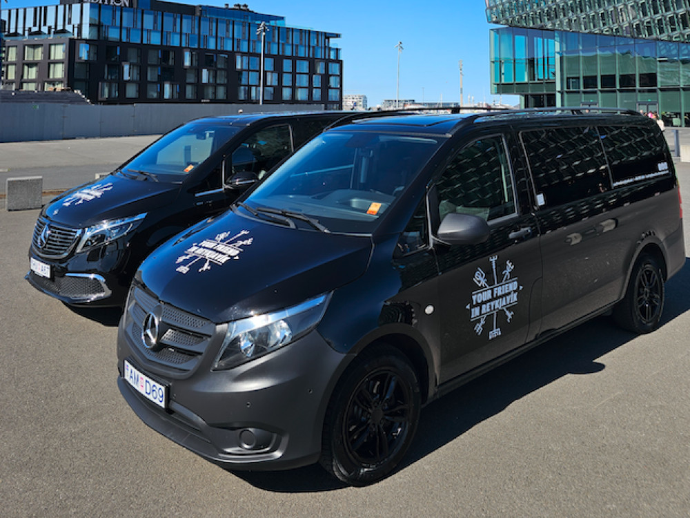 Private Round Trip Reykjavik Transfer