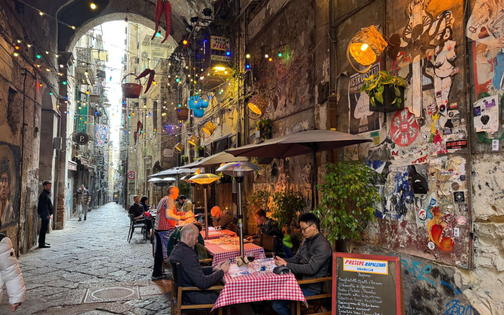 Street Food Tour in Naples