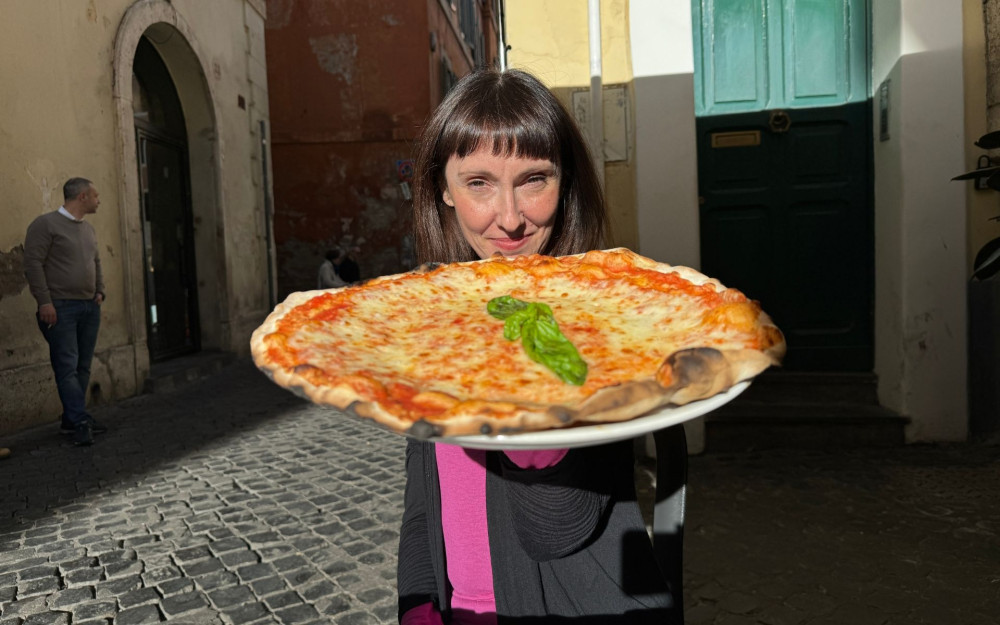 Pizza and Gelato Tasting Tour in Rome