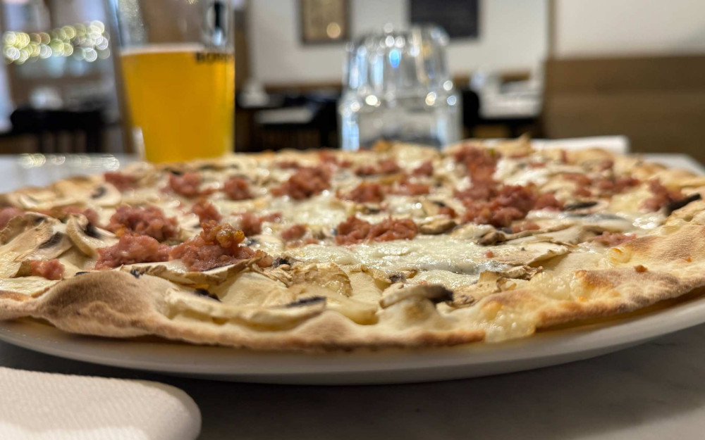 Italian Craft Beer and Pizza Tasting Tour in Rome