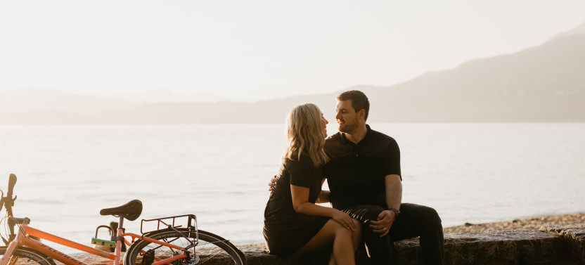 Vancouver - Romantic Private Photoshoot for Couples-Top-Rated Photographer