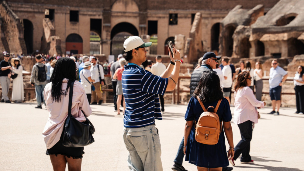 Gladiators & Saints: Colosseum Arena and St. Peter's Prison