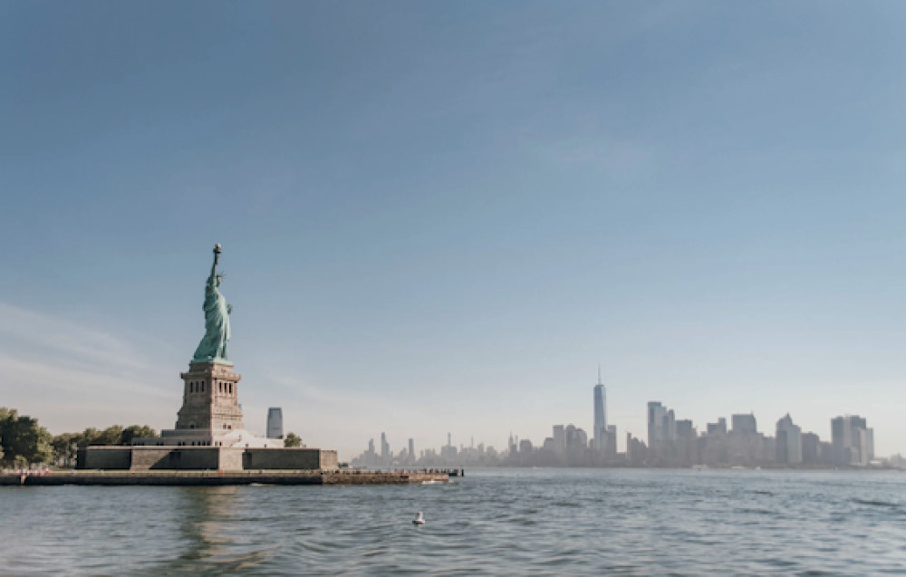 Fully Guided Statue of Liberty Tour with Ellis Island