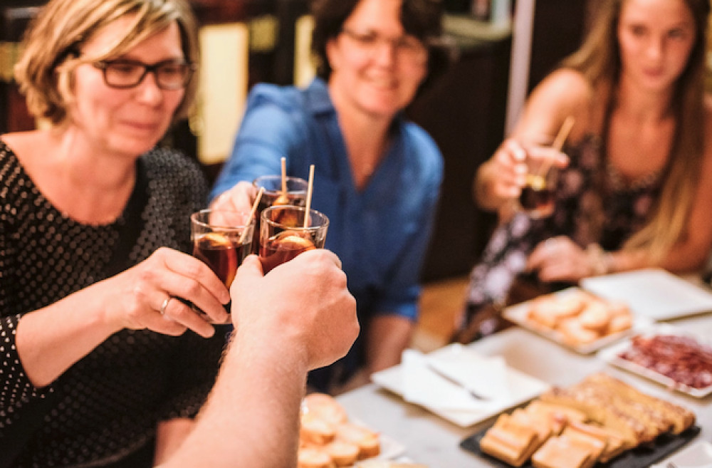 Barcelona Tapas, Taverns & History Tour