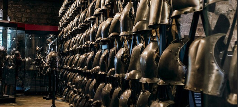 Best of London: Tower of London, River Cruise & History Walk