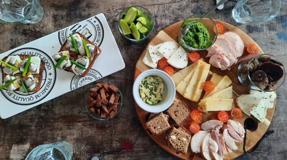 Authentic Baltic Home Dining & Cooking Class in Tallinn