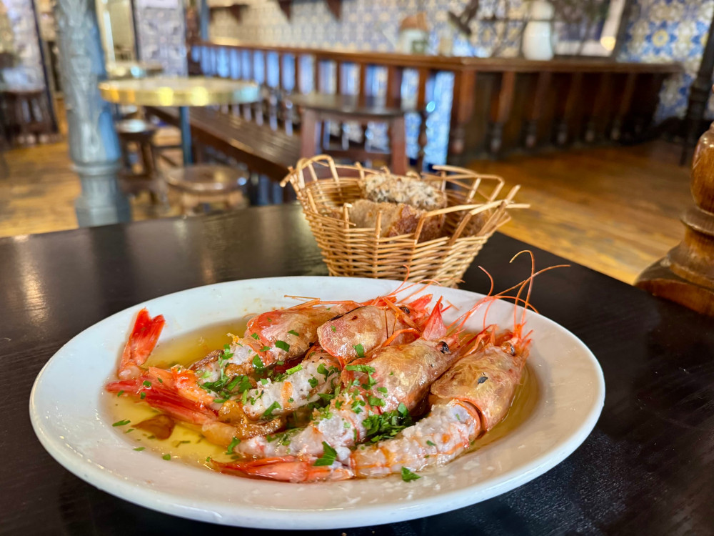 Madrid Tapas, Sangria & Wine Small Group Tour with 4 Tasting Spots