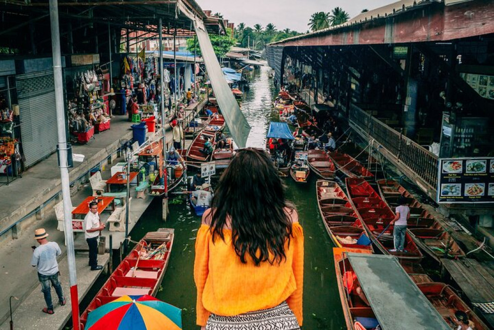 Private Ayutthaya Temples, Maeklong Railway & Damnoen Saduak Tour