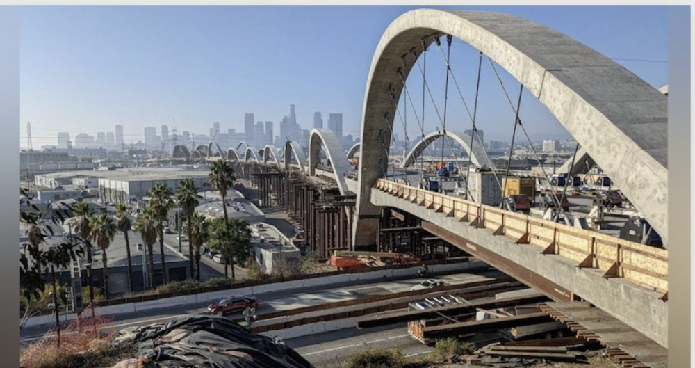 Best of Downtown LA E-Bike Tour