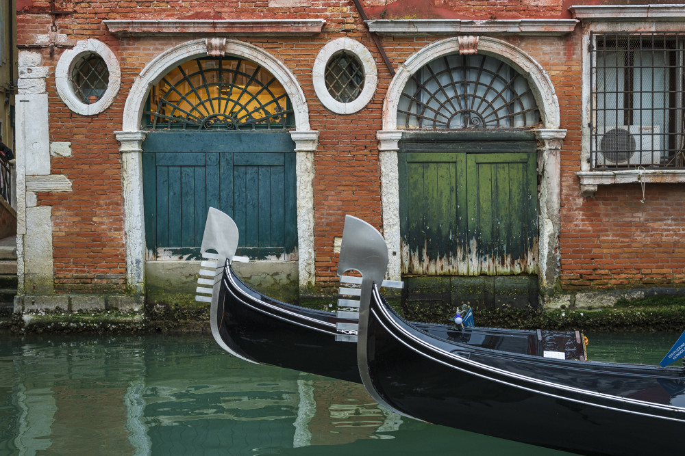 Aperture Tours - Italy