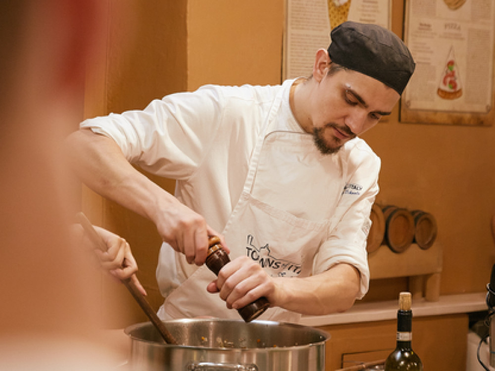 A Culinary Adventure in Florence: Multi-Day Food & Wine Experience