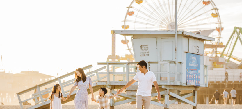Los Angeles - Private Family Photoshoot with a Kid-Friendly Photographer