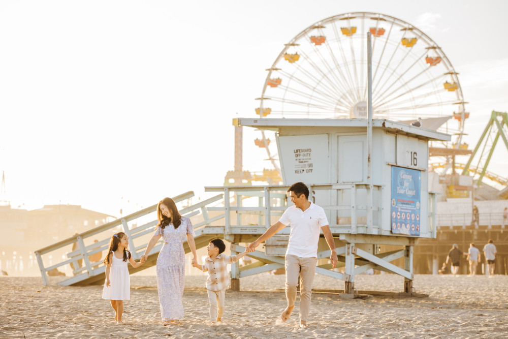 Los Angeles - Private Family Photoshoot with a Kid-Friendly Local Photographer