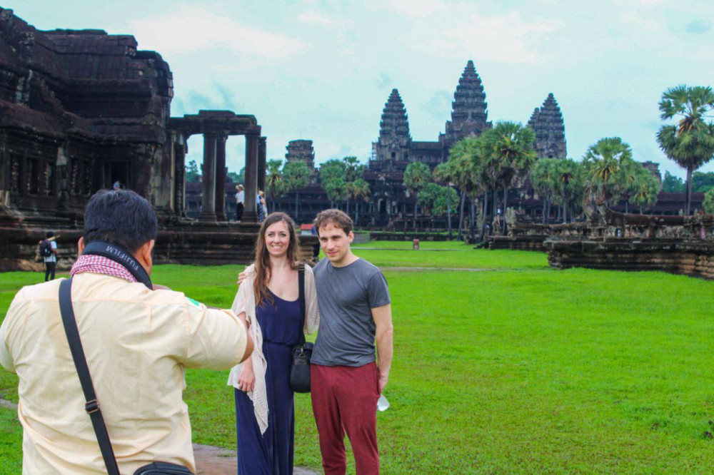 Cambodia 7 Days Private Tour from Angkor Temples to Coastline