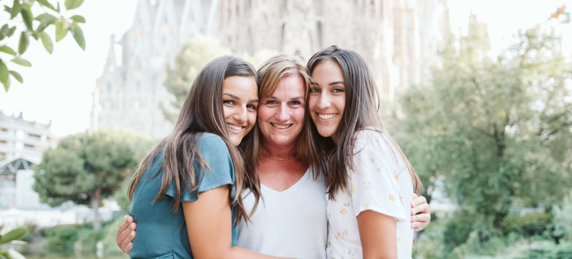 Barcelona - Private Family Photoshoot with a Kid-Friendly Photographer, photo 3 of 8