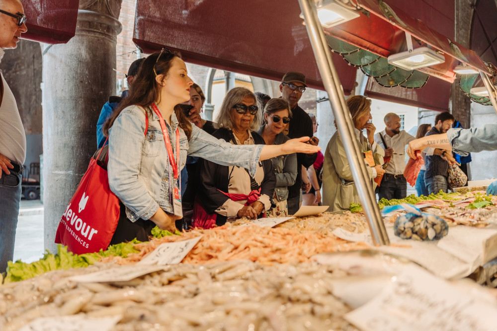 Tastes and Traditions of Venice: Rialto Market Tour