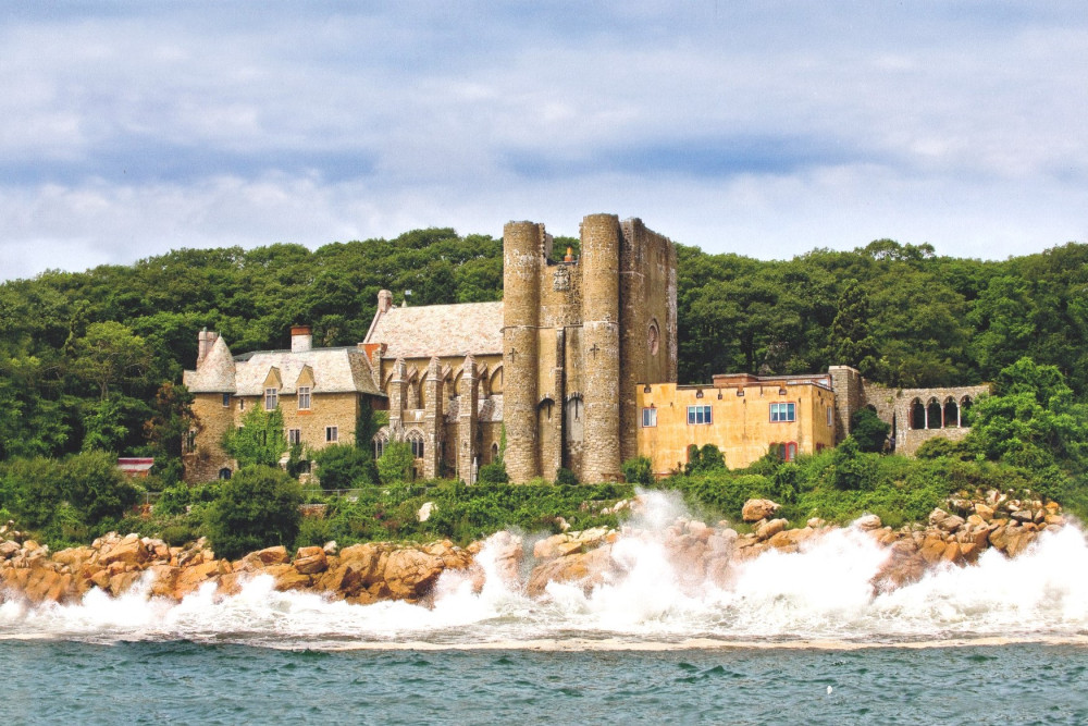 Hammond Castle & Salem Private Day Trip