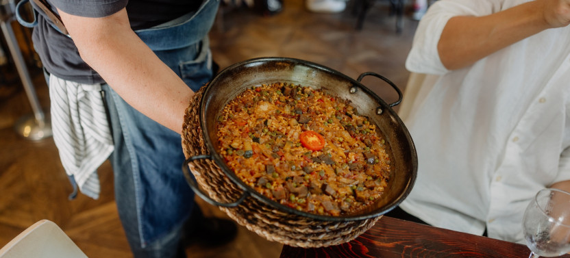 Barcelona Food & Market Tour with Paella, photo 2 of 8