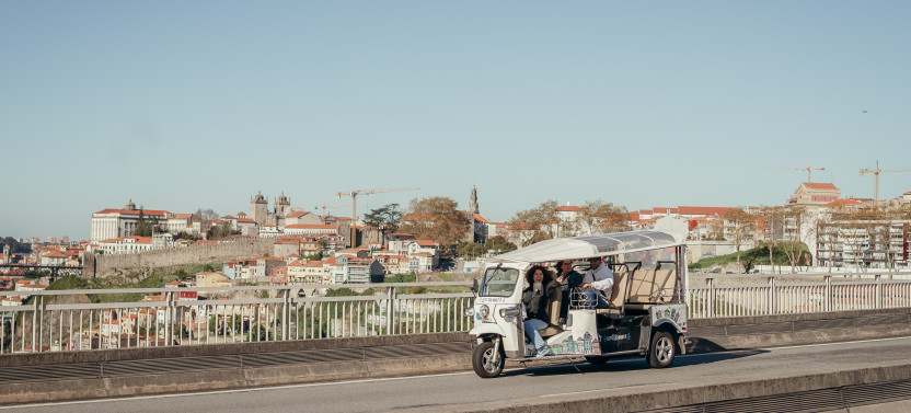 Porto Highlights Tour by TukTuk