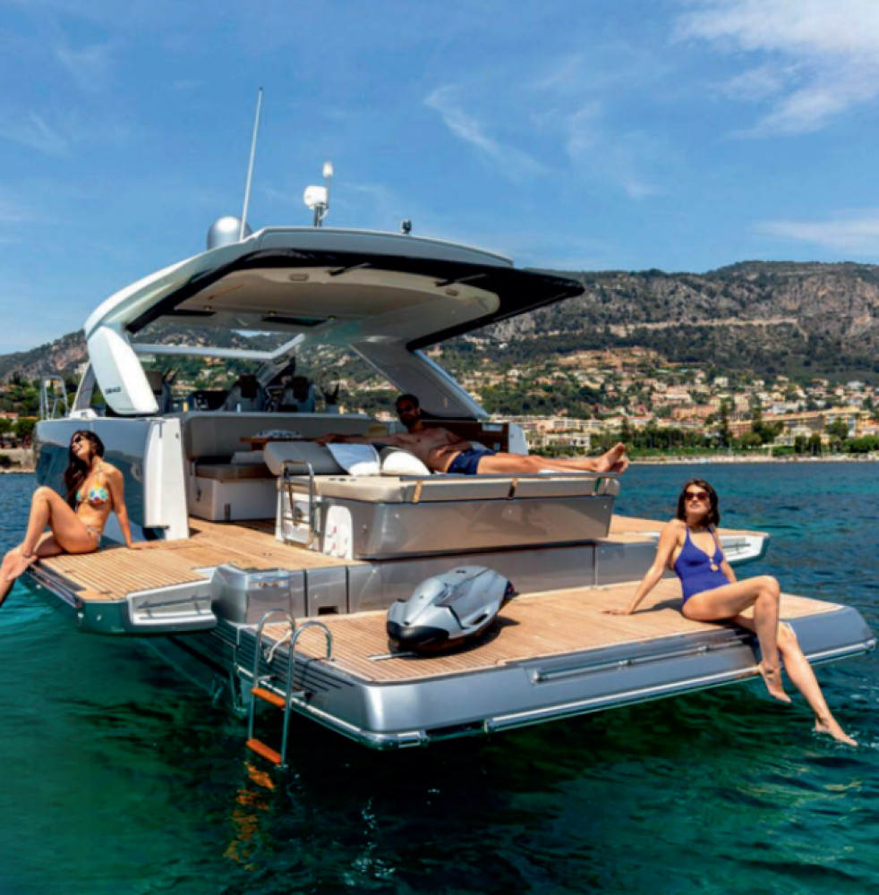 DB43 Private Yacht - Half Day