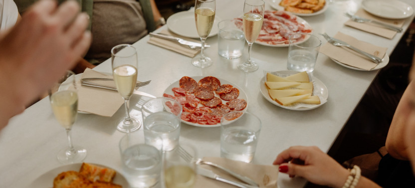 Barcelona Tapas, Taverns & History Tour, photo 4 of 15