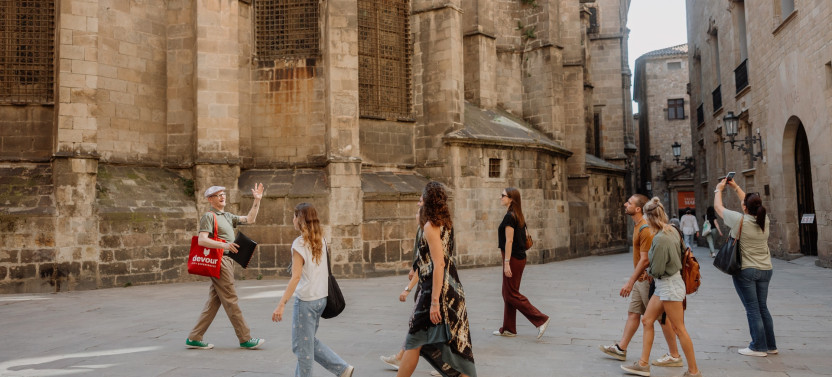 Barcelona Tapas, Taverns & History Tour, photo 5 of 15
