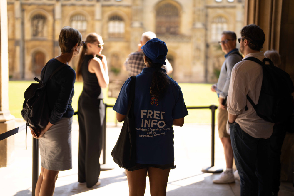 Shared Cambridge Alumni-led Cambridge Walking Tour w/opt King's Chapel