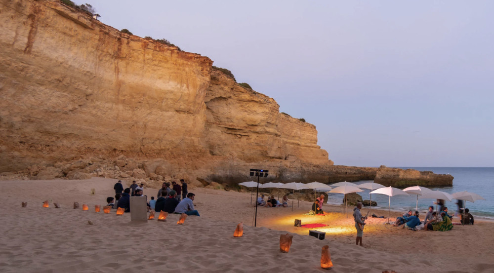 Sunset Barbecue Dinner Boat Tour on the Beach with Live Music