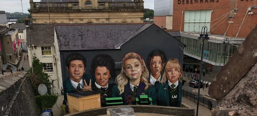 Derrie Danders: Highlights of the Walled City a Self-Guided Audio Tour