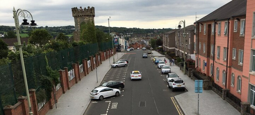 Derrie Danders: Highlights of the Walled City a Self-Guided Audio Tour
