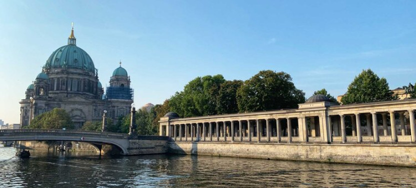 Discover Berlin Walking Tour