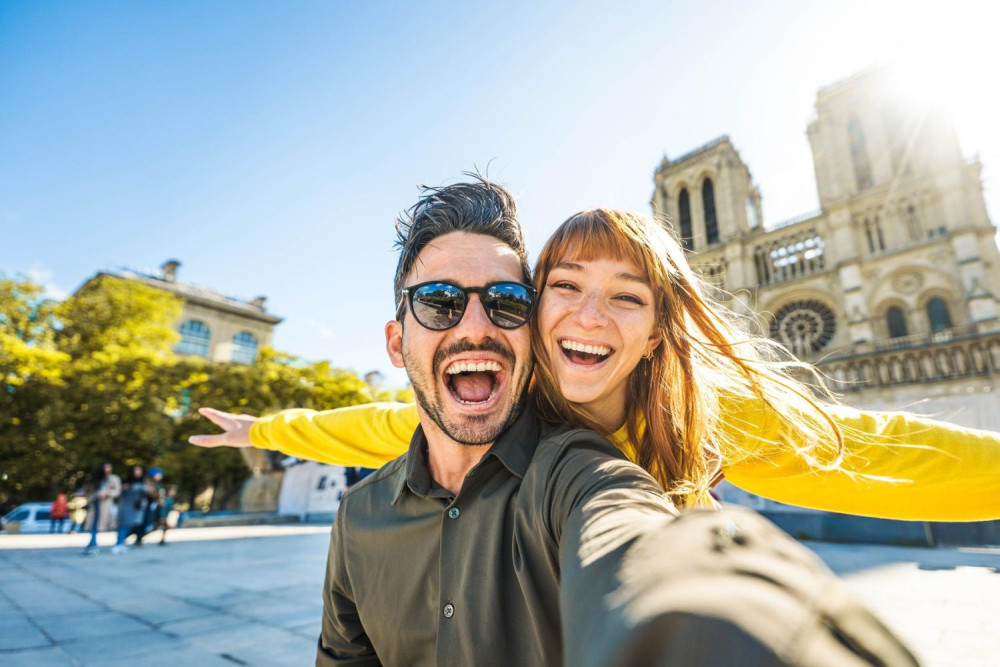 Notre Dame Access, Audio Tour & River Cruise Pass (English/Spanish)