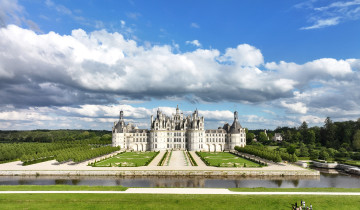 A picture of 2 Day Guided Trip to Mont Saint Michel + Loire Valley Castles from Paris