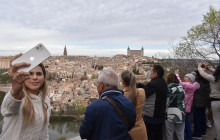 Travel Tour Experience6