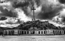 Travel Tour Experience12