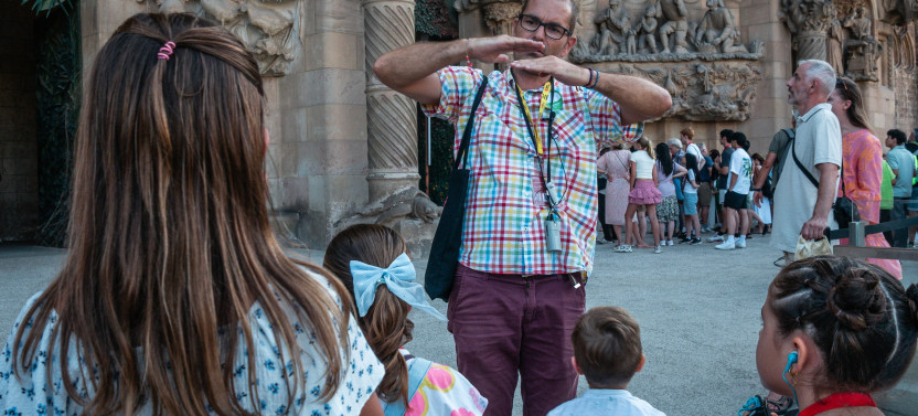 Sagrada Familia Small Group Tour for Kids & Families