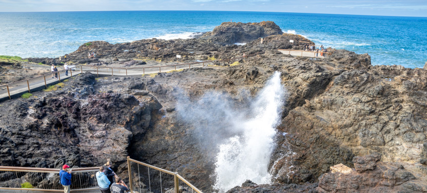 Kiama Blowhole, Sea Cliff Bridge & Beaches Small Group