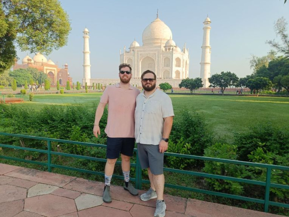 From Delhi: Taj Mahal & Agra Private Day Trip with Transfers