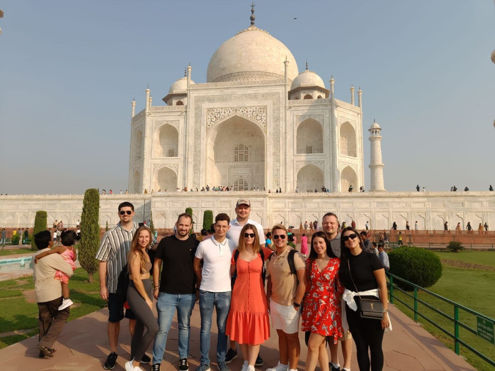 From Delhi: Taj Mahal & Agra Private Day Trip with Transfers